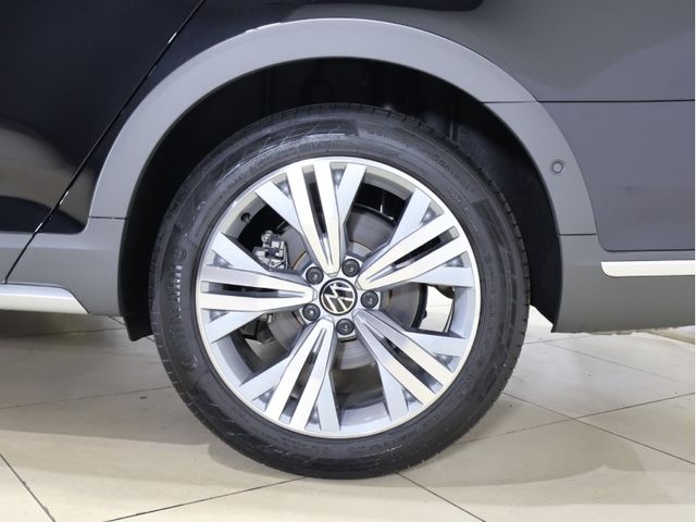 VOLKSWAGEN VOLKSWAGEN PASSAT Alltrack 2024