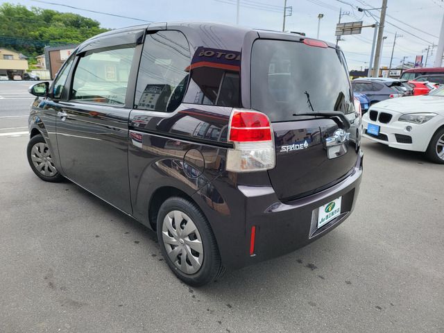 TOYOTA SPADE 2015