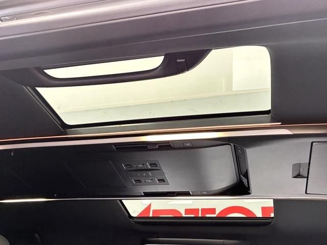 TOYOTA ALPHARD 2023
