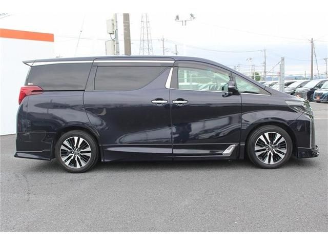 TOYOTA ALPHARD 2018