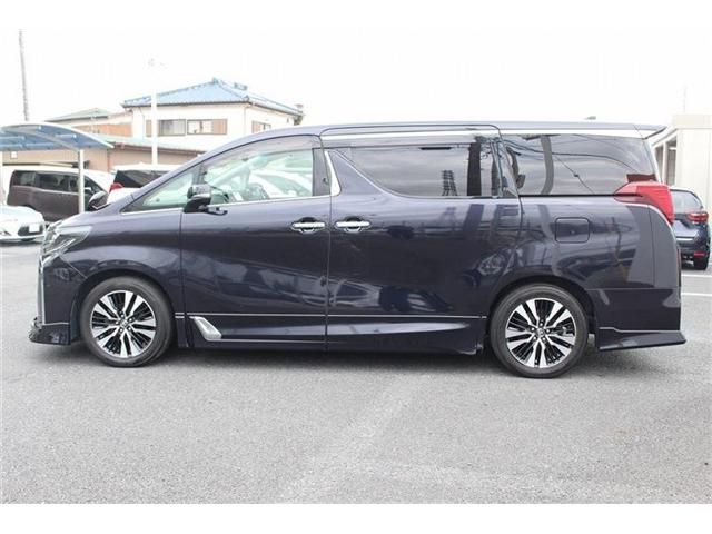 TOYOTA ALPHARD 2018