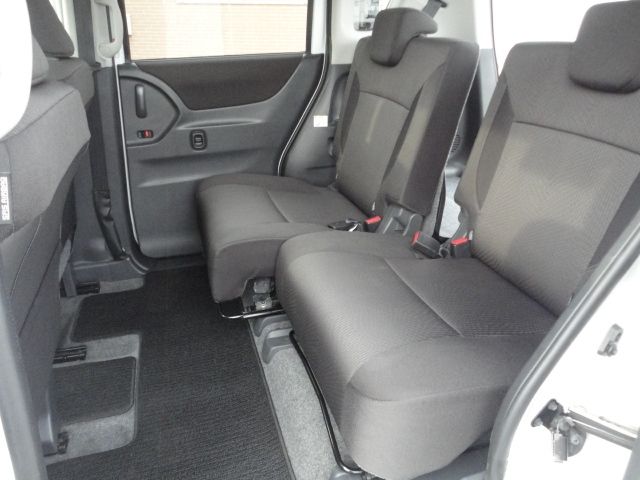 MITSUBISHI DELICA D:2 2WD 2013