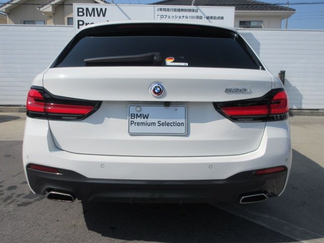 BMW BMW 5series TOURING 2022