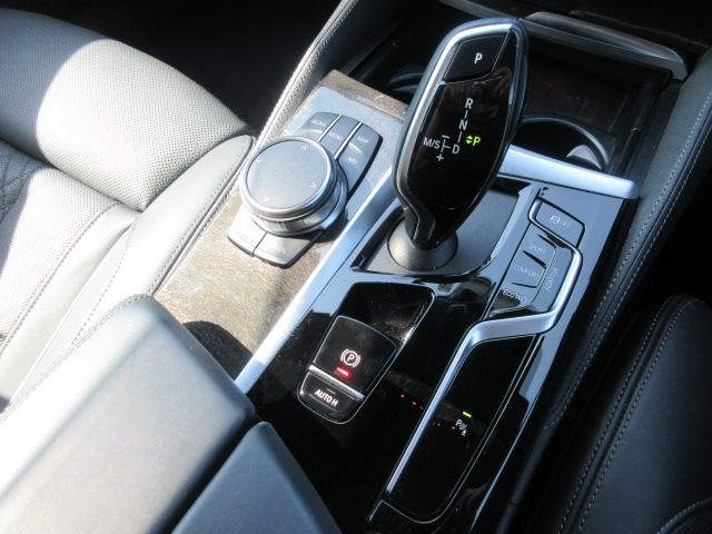 BMW BMW 5series TOURING 2022