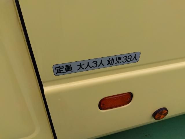 MITSUBISHI ROSA 2016