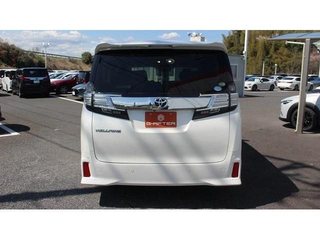 TOYOTA VELLFIRE 2015