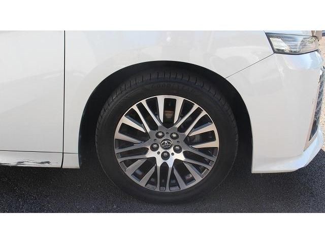 TOYOTA VELLFIRE 2015