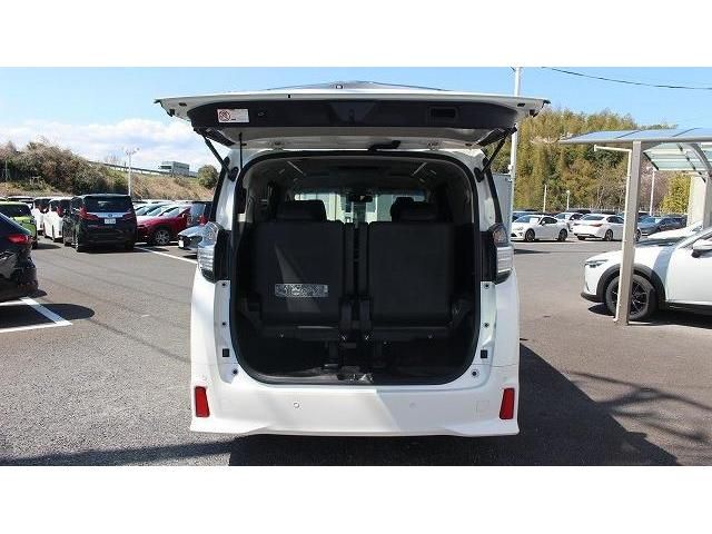 TOYOTA VELLFIRE 2015