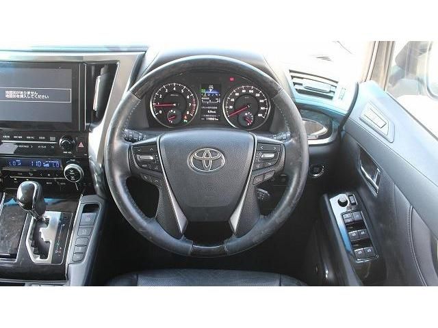 TOYOTA VELLFIRE 2015