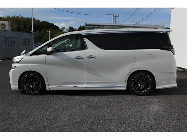 TOYOTA VELLFIRE 2015