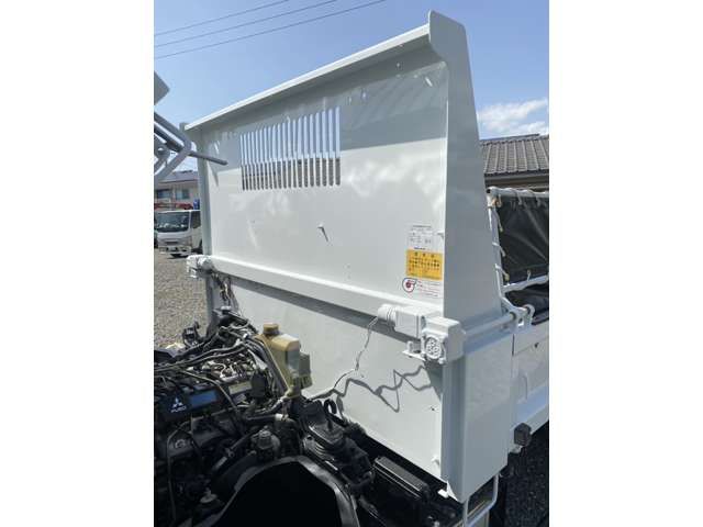 MITSUBISHI CANTER 2012