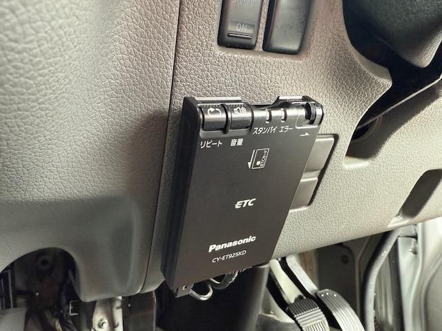 NISSAN NV350 CARAVAN 2020