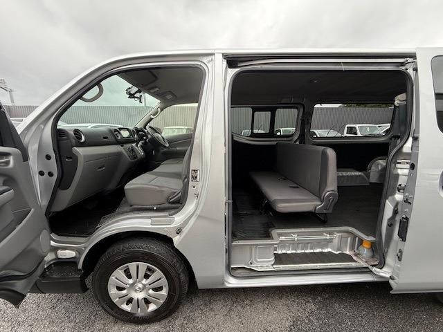NISSAN NV350 CARAVAN 2020