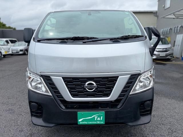 NISSAN NV350 CARAVAN 2020