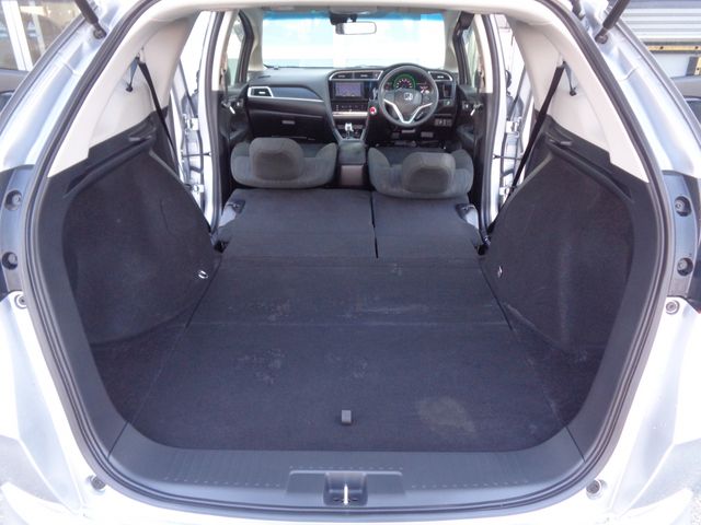 HONDA SHUTTLE HYBRID 2022