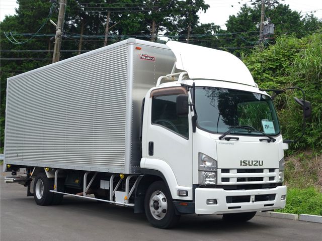 ISUZU FORWARD 2013