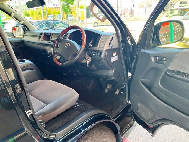 TOYOTA REGIUSACE van 2WD 2011