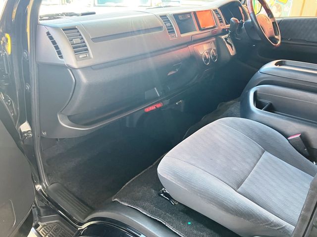 TOYOTA REGIUSACE van 2WD 2011