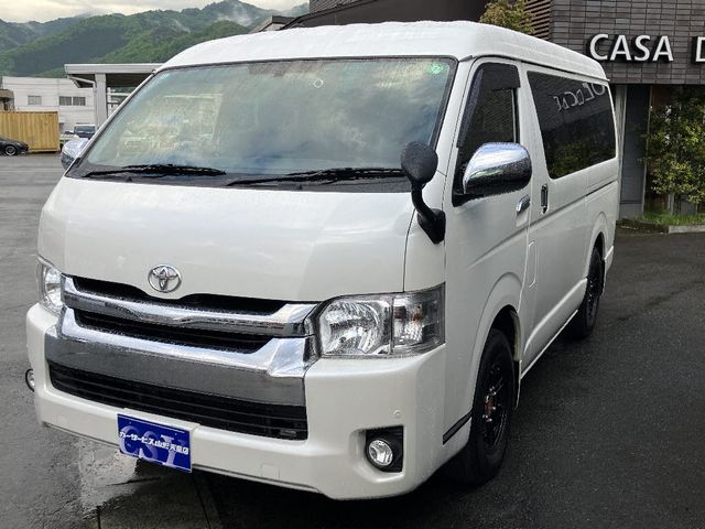TOYOTA REGIUSACE van 4WD 2015