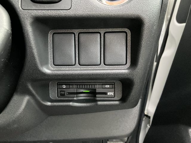 TOYOTA REGIUSACE van 4WD 2015