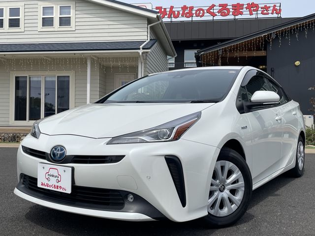 TOYOTA PRIUS 2019