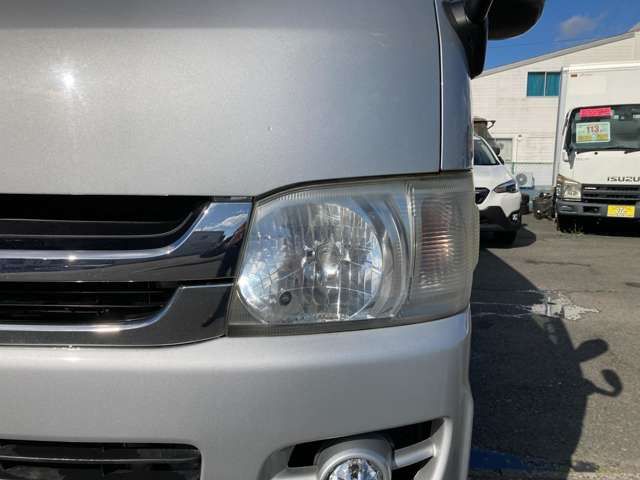 TOYOTA HIACE van 4WD 2010