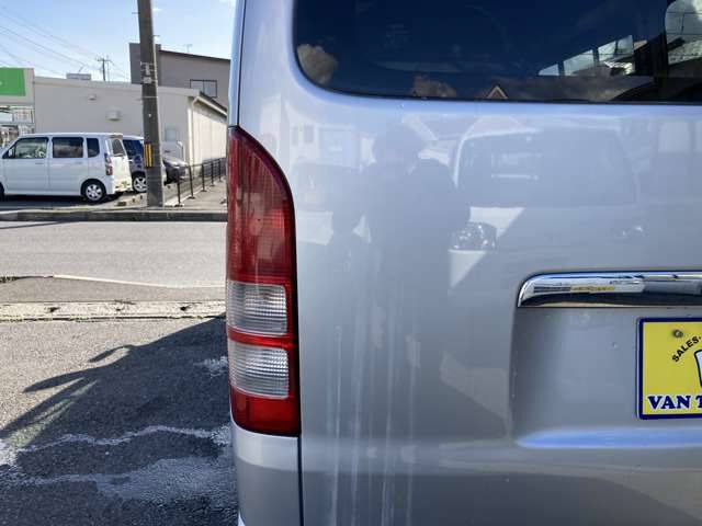 TOYOTA HIACE van 4WD 2010