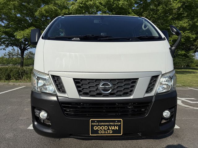 NISSAN NV350 CARAVAN 4WD 2014