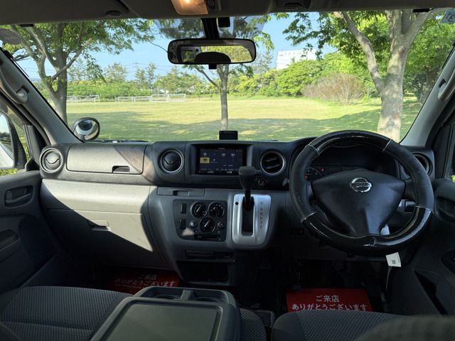 NISSAN NV350 CARAVAN 4WD 2014