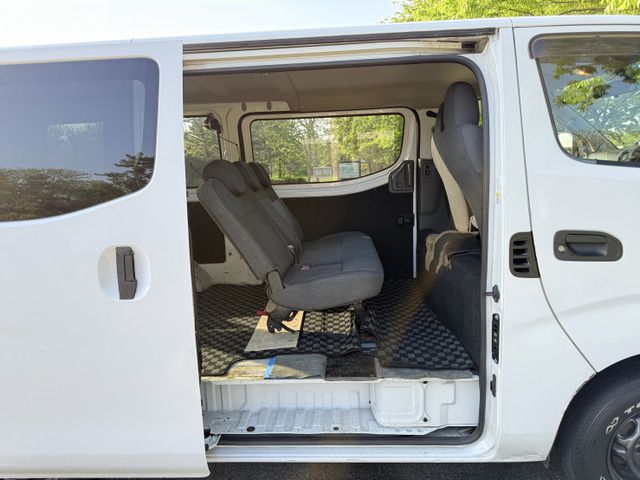 NISSAN NV350 CARAVAN 4WD 2014