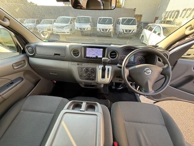 NISSAN NV350 CARAVAN 2021