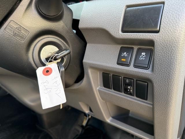 NISSAN NV350 CARAVAN 2021