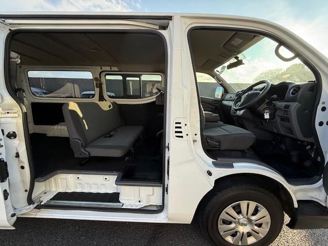 NISSAN NV350 CARAVAN 2021