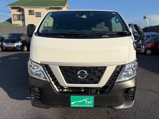 NISSAN NV350 CARAVAN 2021