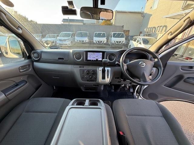 NISSAN NV350 CARAVAN 2021