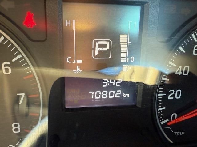 NISSAN NV350 CARAVAN 2021