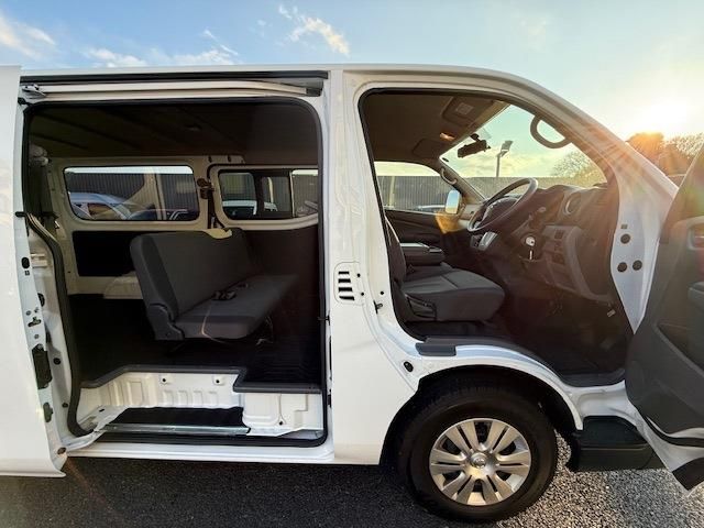 NISSAN NV350 CARAVAN 2021