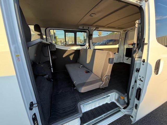 NISSAN NV350 CARAVAN 2021