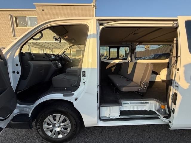 NISSAN NV350 CARAVAN 2021