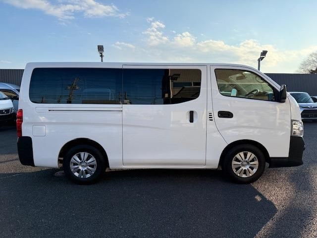 NISSAN NV350 CARAVAN 2021