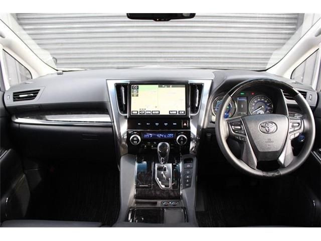 TOYOTA ALPHARD hybrid 4WD 2018