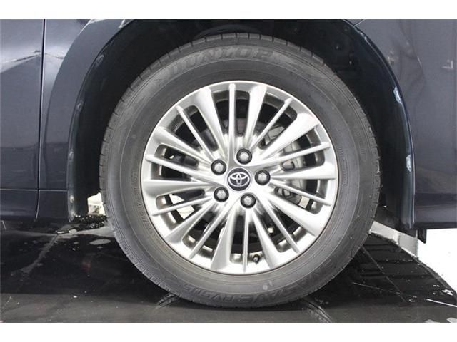 TOYOTA ALPHARD hybrid 4WD 2018