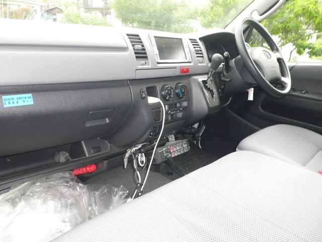 TOYOTA HIACE van 2WD 2006