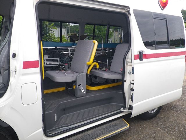 TOYOTA HIACE van 2WD 2006