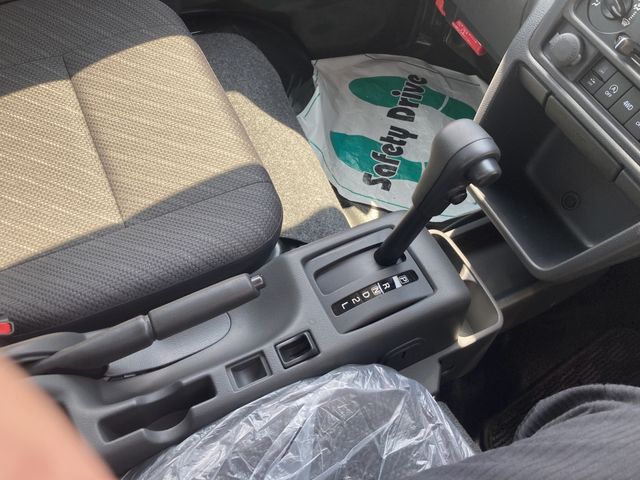 SUZUKI CARRY truck 4WD 2023