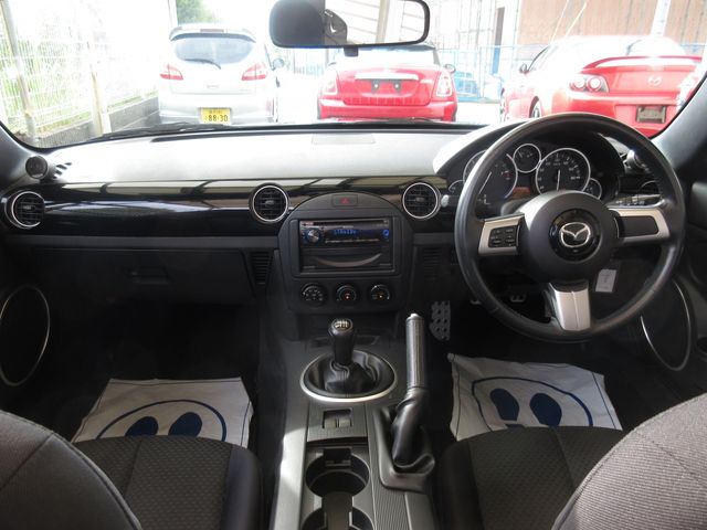 MAZDA ROADSTER 2005