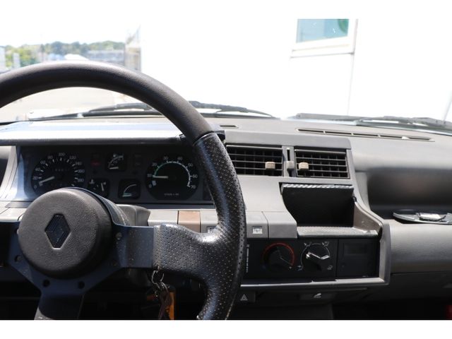 RENAULT RENAULT CINQ(5) 1992