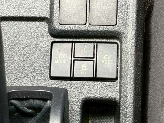 TOYOTA COROLLA FIELDER HYBRID 2015