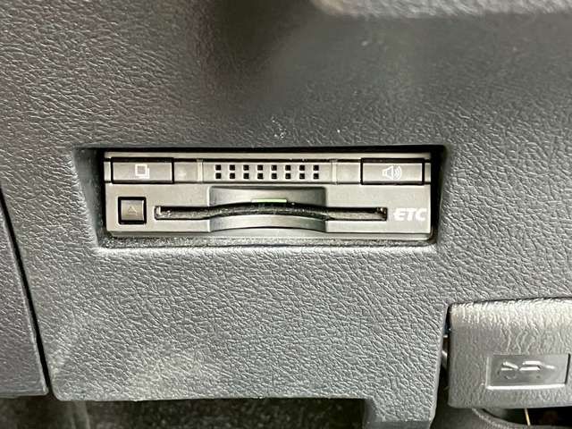 TOYOTA COROLLA FIELDER HYBRID 2015