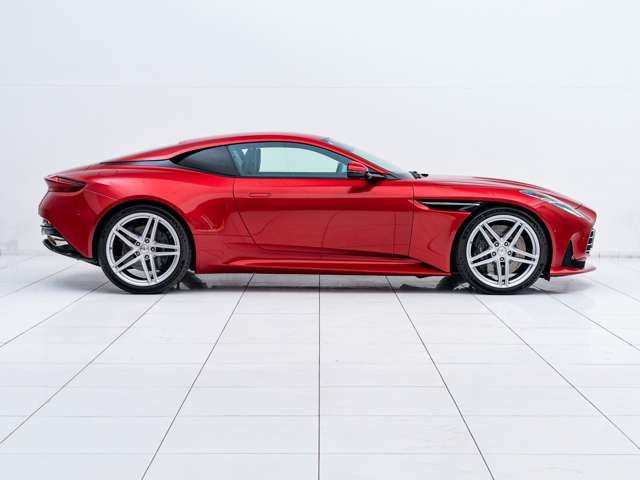 ASTON MARTIN ASTON MARTIN 2024